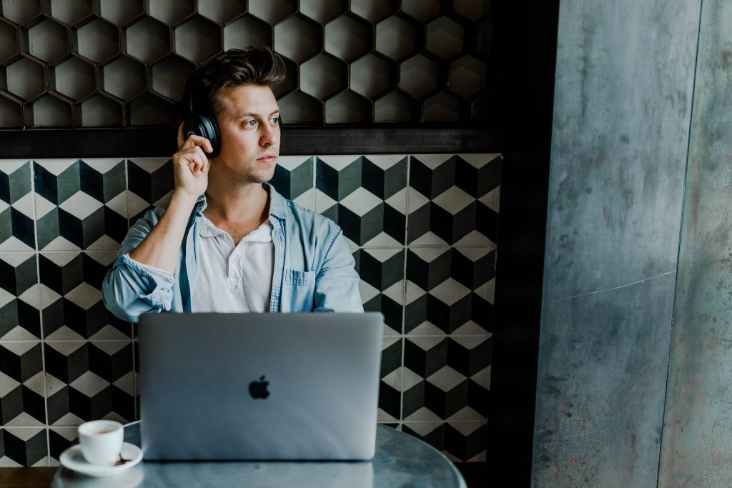 Learning a new language with Rocket Languages and Babbel